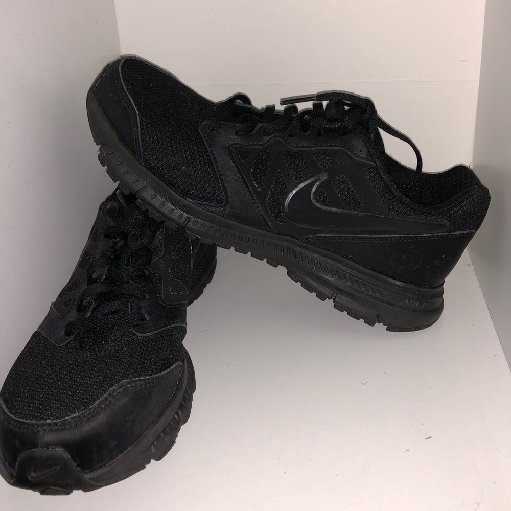 Black Nike Sneakers